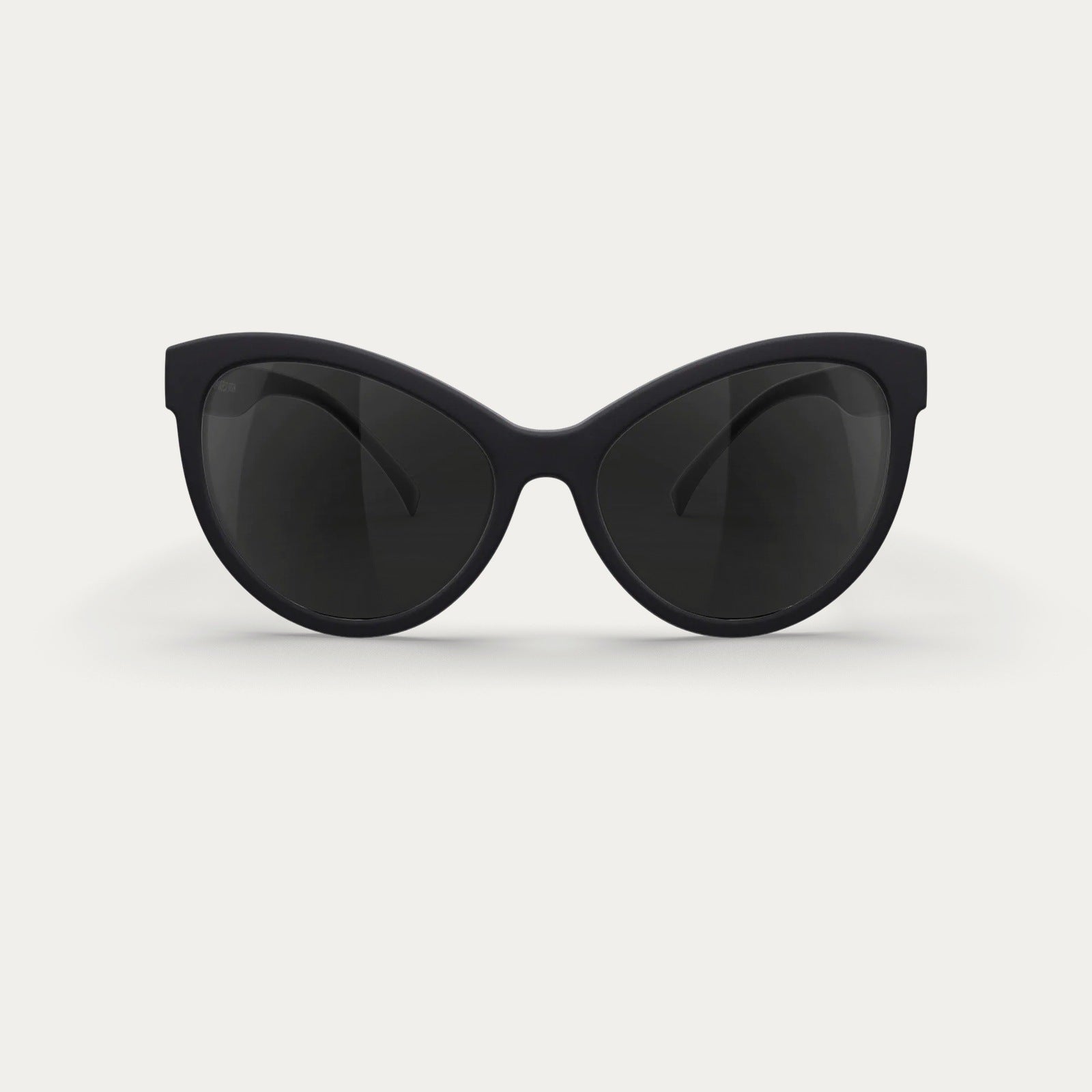 Reks | Cat Eye Polarized Polycarbonate Sunglasses Smoke